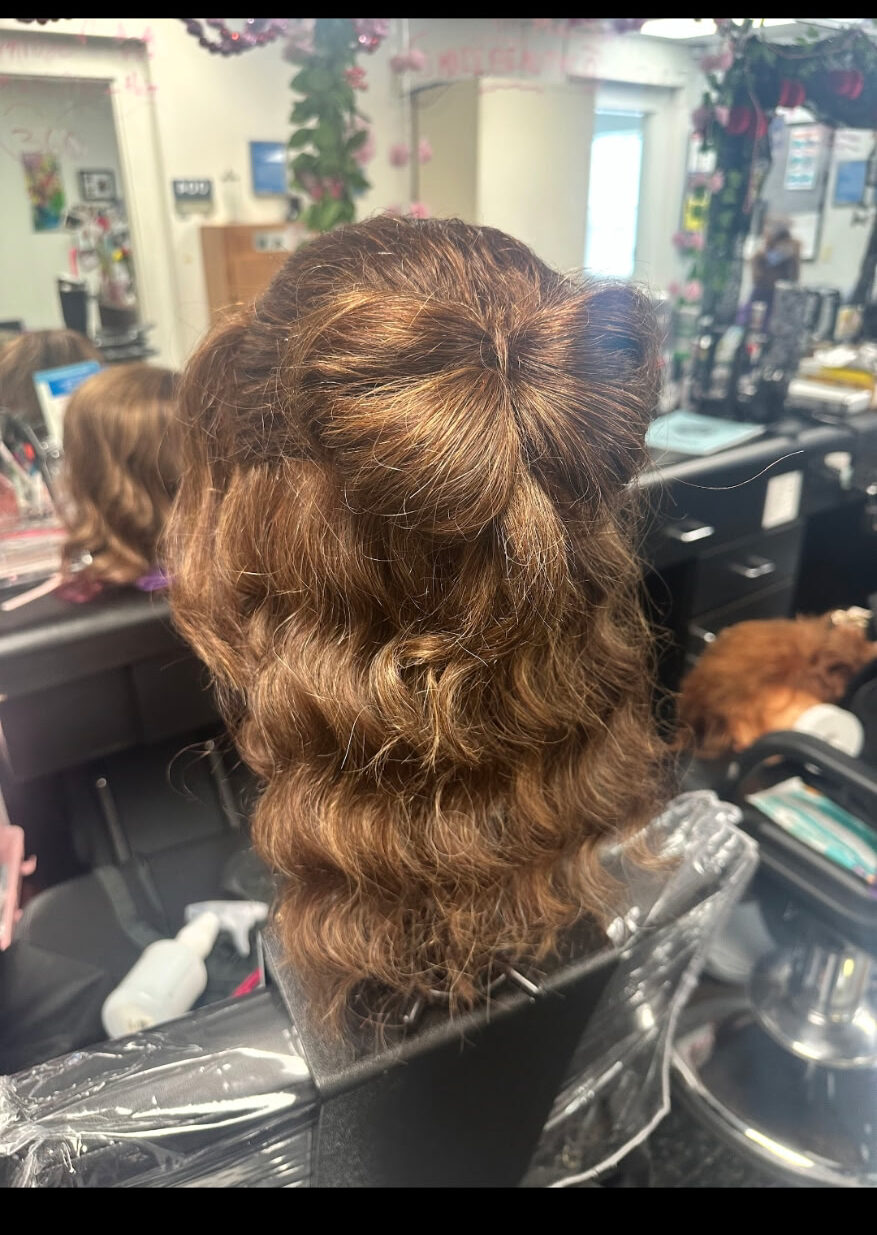 Chestnut half-up waves